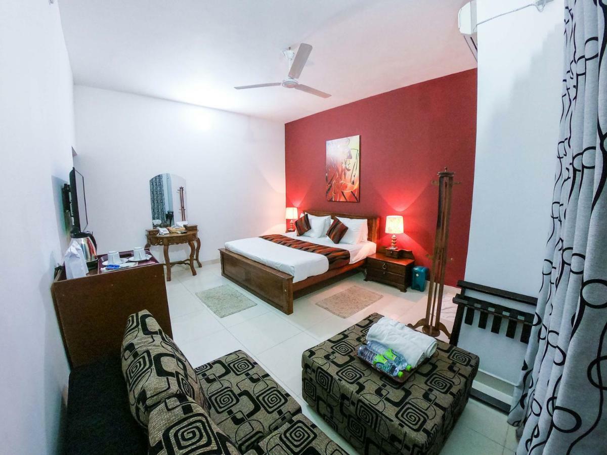Romance Hills Hotel Kandy Eksteriør bilde